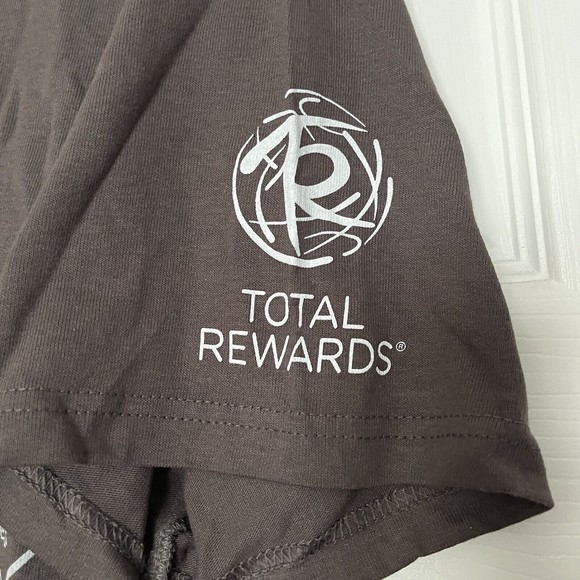 NWOT Delta Pro Weight Monopoly i’m kind of a big deal shirt fun Brown L - Picture 4 of 5